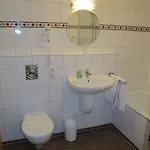 Kastanienhof 3*