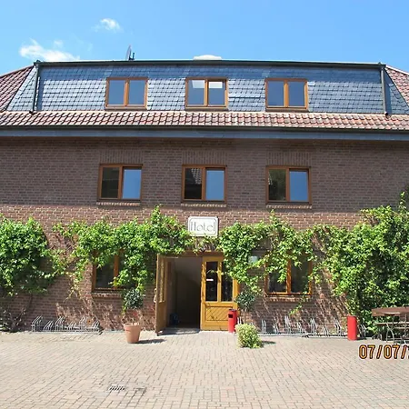 Kastanienhof 3*